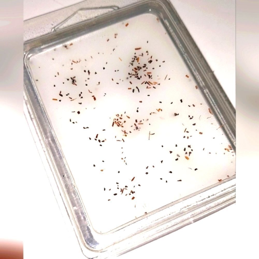 Hand crafted limited edition Frosty wax melt tarts